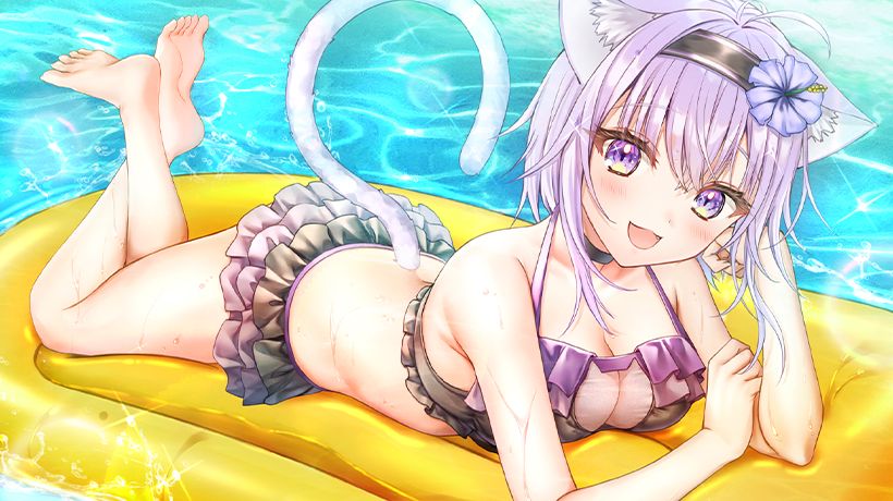 おかゆにとって初めての海。フロートの上でまったりリラックスする。